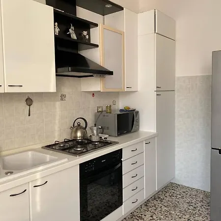 Max And Sea Parking Free Street Apartment *