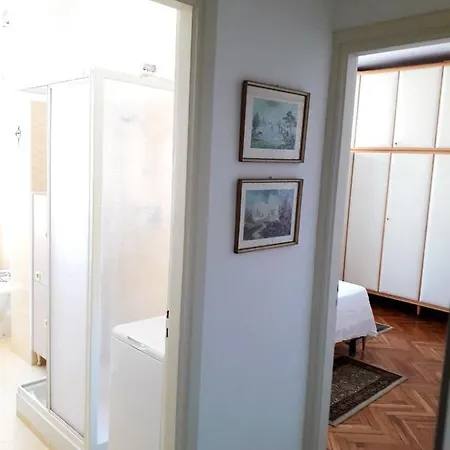 Max And Sea Parking Free Street サンレモ