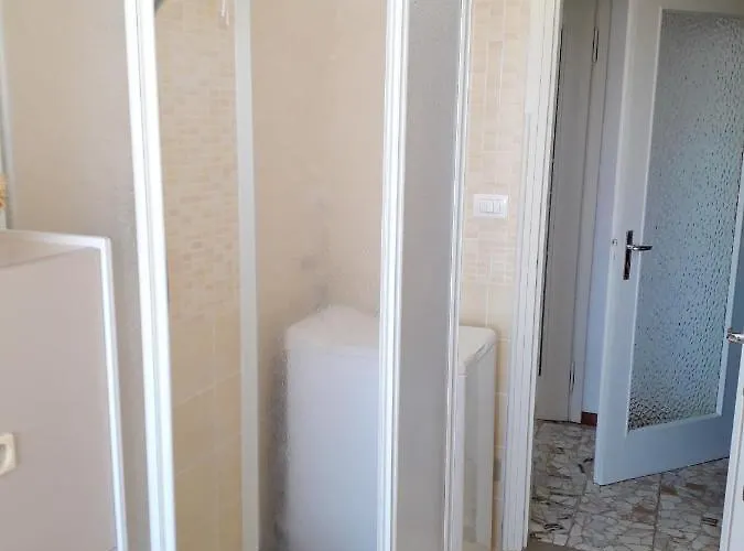 Max And Sea Parking Free Street Appartamento *